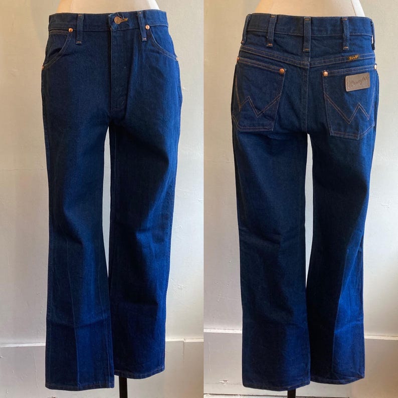 Vintage WRANGLERS in Dark 100% Cotton Denim Jeans. Made in USA. BLACK Label. Original size is 31 x 30
