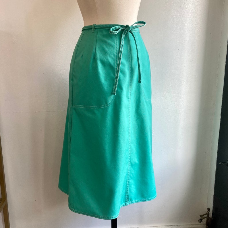 Vintage 70s Wrap Skirt / Seafoam Color Cotton Duck / WHITE Top Stitch Deep POCKETS / KORET image 2