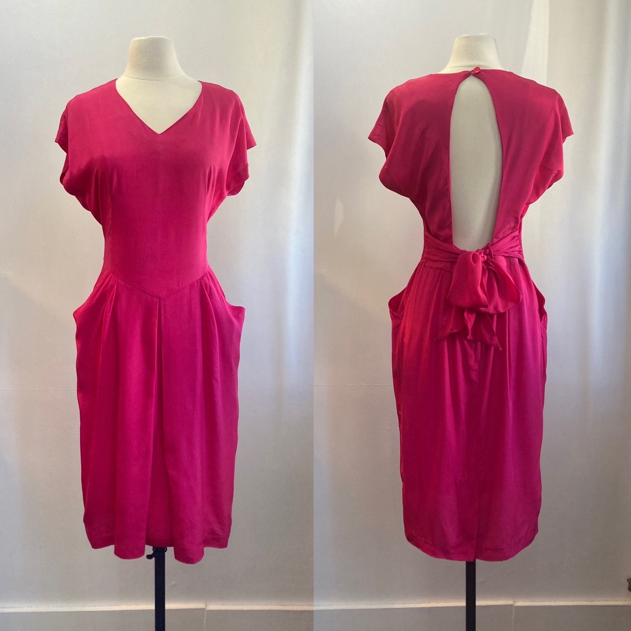 Vintage 80s Dress / 1940s Style/ Open Back + Big Back Bow + Pockets / Fuchsia / All That Jazz / M 