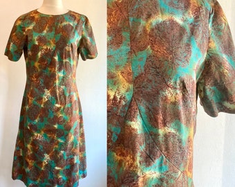 Vintage 60s FALL LEAVES Dress / Fantastic Print + Simple Shift Cut