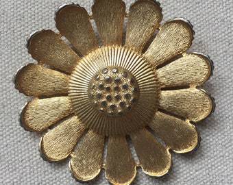 Vintage 60's Mod GIANT FLOWER BROOCH pin / Sarah Coventry / 3" Diameter