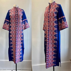 Vintage 70s CAFTAN / Hand EMBROIDERED Kaftan / Angel Sleeves + Maxi Length / Ethnic Hostess Dress