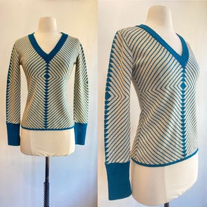 Vintage 70s GRAPHIC SWEATER / Mod Diamond Op Art Knit V-Neck / Teal + Beige / MARBELLA California