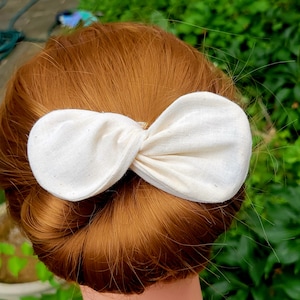 Chic Off White Chignon Maker: Easy Hair Bun Tool