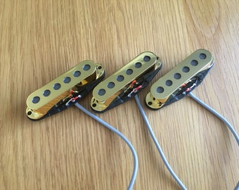 Handwound Electric Guitar Pickups 'Grille' GOLD / CHROME