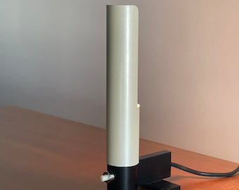Gino Sarfatti for Arteluce Model 585 Minimalist Table Lamp