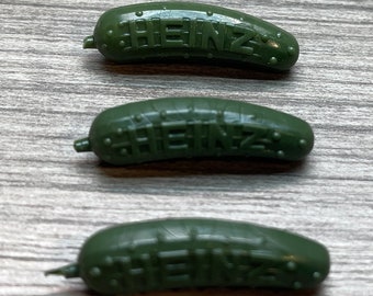 Figural HEINZ PICKLE Pin 1962 Seattle & 1964 New York Worlds Fair