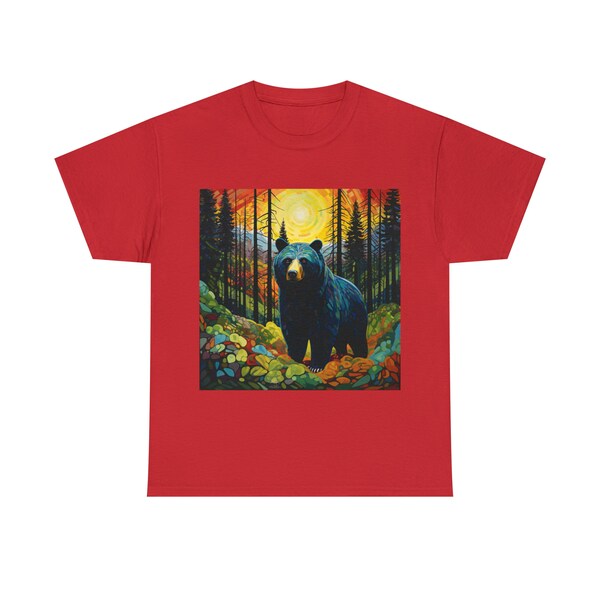 Vivian Hue Black Bear dans les bois PNW : Tee-shirt unisexe en coton lourd