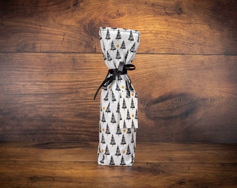 Reusable, Washable Eco-friendly Christmas Fabric Bottle Bag & Matching Tag. Scandi Christmas Tree Bottle Bag. Ideal for Wine, Champagne