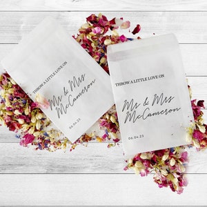 Confetti pack | biodegradable confetti | wedding confetti | confetti bag | personalised confetti bag | throw some love | eco petal confetti