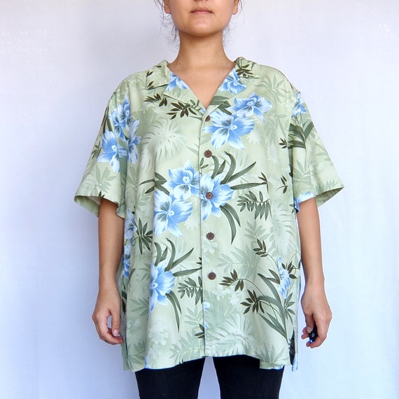 Plus Size Green Hibiscus Floral Hawaiian Shirt - … - image 5