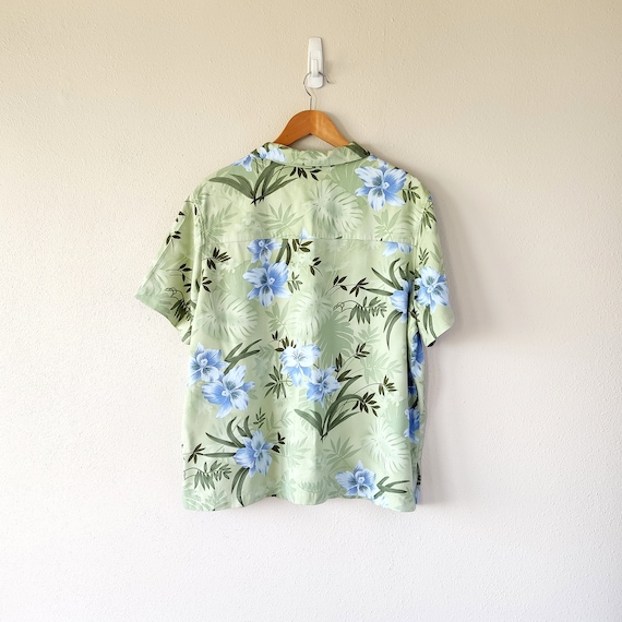 Plus Size Green Hibiscus Floral Hawaiian Shirt - … - image 4