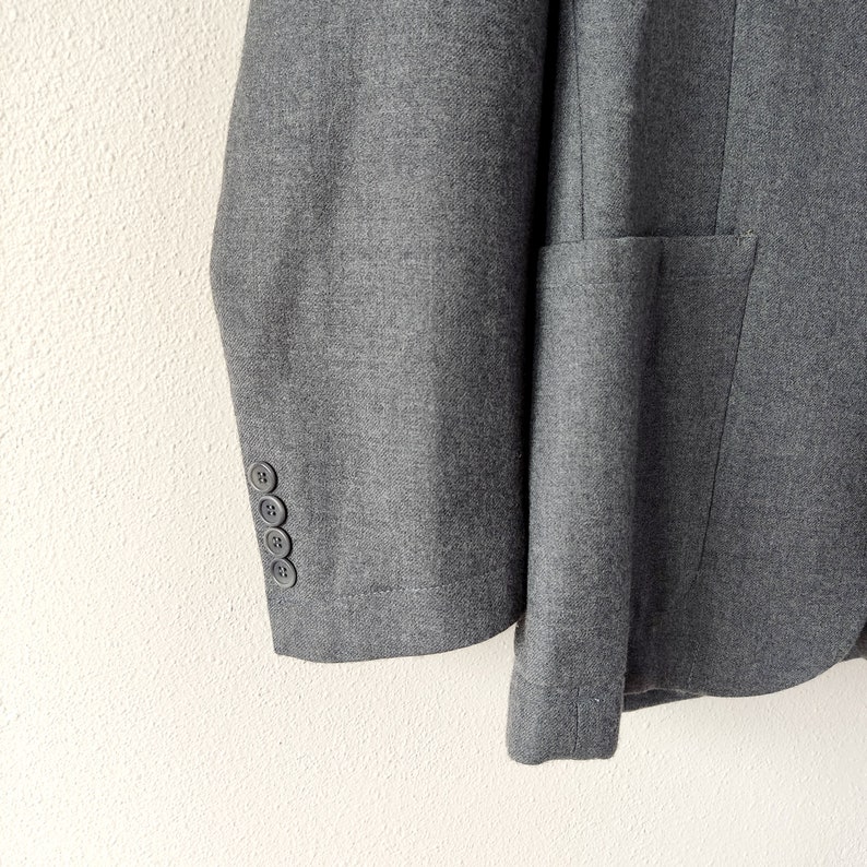 Vintage Gray Wool Blazer in Size 42R Classic Men's Jacket image 2