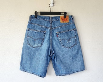 Vintage Levis 550 Denim Shorts Men Size 33 - Classic Blue Jean Style