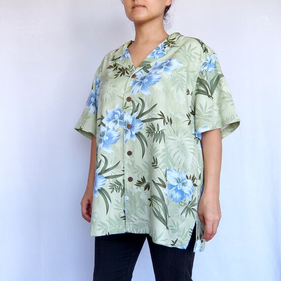 Plus Size Green Hibiscus Floral Hawaiian Shirt - … - image 6