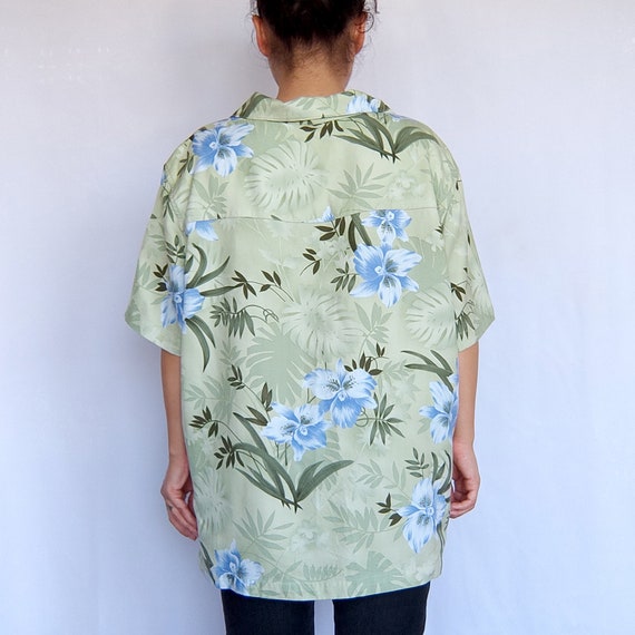 Plus Size Green Hibiscus Floral Hawaiian Shirt - … - image 7