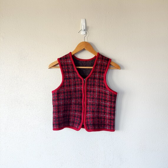 red and black plaid felted knit zipper vest