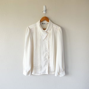 Off White Pleated Dolman V Neck Top
