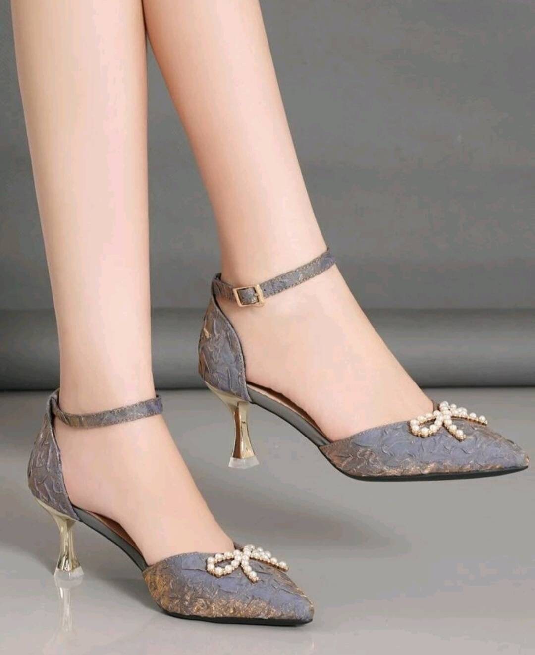 strap pumps