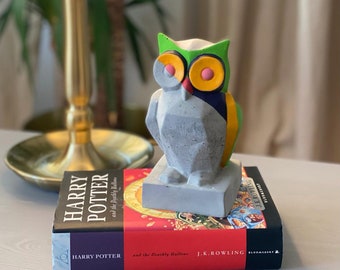 Concrete Owl Decor, Garden Animal Statue, 7" Owl Sculpture, Gardian of Home, Harry Potter Gifts, Customizable Owl Figure, Modern Barn Bird