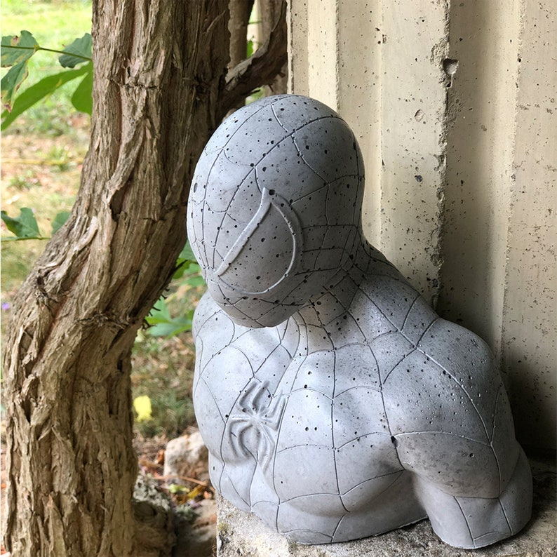 Concrete Spiderman Statue, Marvel Collectibles, Avengers Figure, Geek Sculpture, Valentines Day