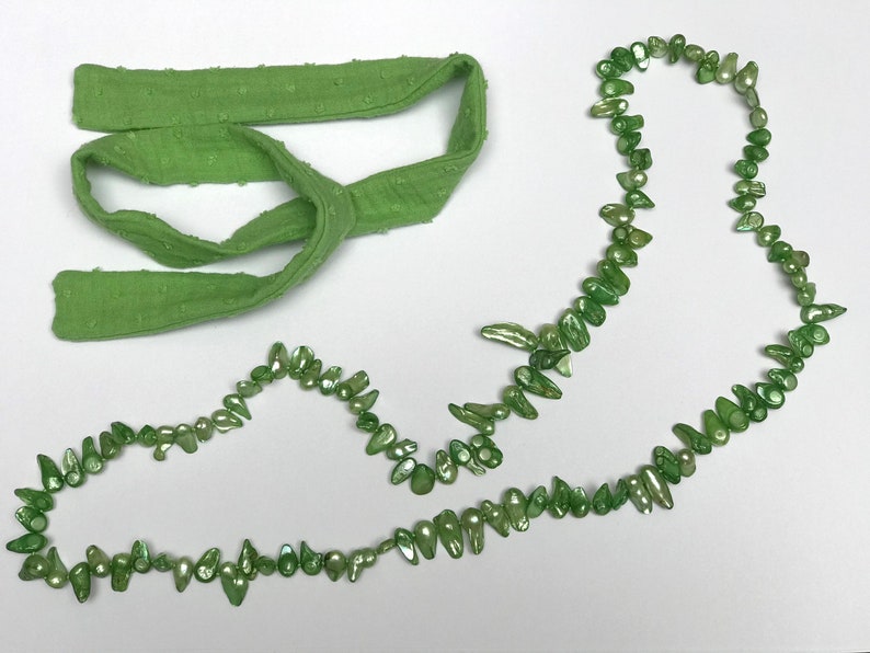 Sautoir vert en perles d'eau douce transformable en collier double rang avec ruban noeud image 9
