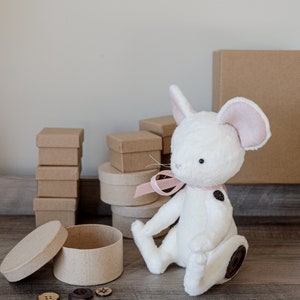 Plush Mouse Sewing Pattern and Instructions.