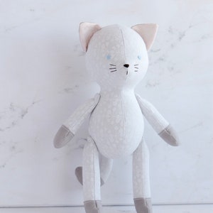 Cat with dress pattern and tutorial. 7 tall 18 cm image 5