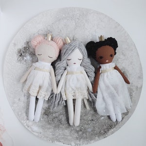 Patron de couture pour poupée princesse avec 3 coiffures, 3 robes, 4 modèles de visages instructions détaillées en anglais image 2