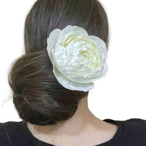Peony hair clip Ivory flower hair pin Floral hair piece Bridal hair accessory Spanish bun hairstyle flower pin