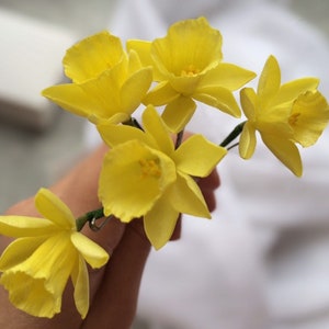 Daffodil hair pins Yellow flower hair piece