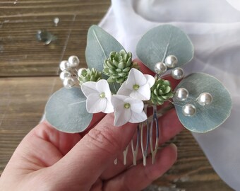 Wedding eucalyptus and succulents Pearl hair comb