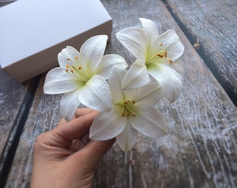 White lily hair pins set Lily hair flower Mini flower Hair accessories Lily hair piece Flower hair pins for wedding lily Wedding hair pins