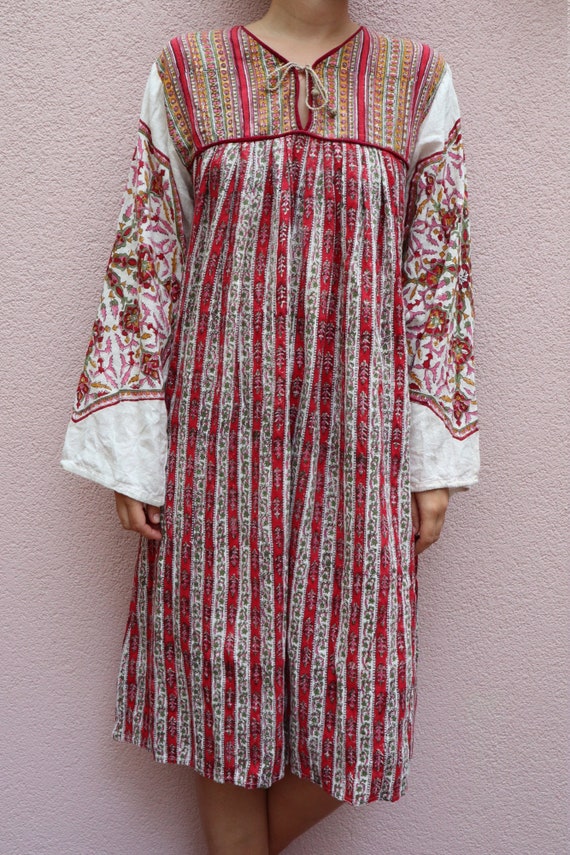 1970's Vintage traditional Indian cotton floral mi