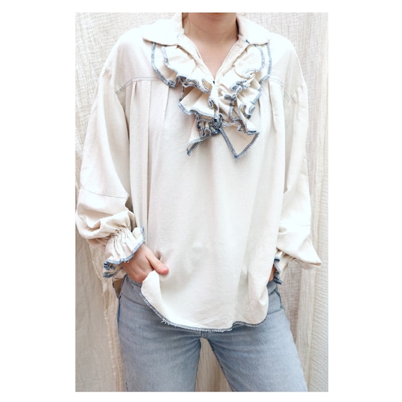 1970's Vintage white ruffle poet style blouse with