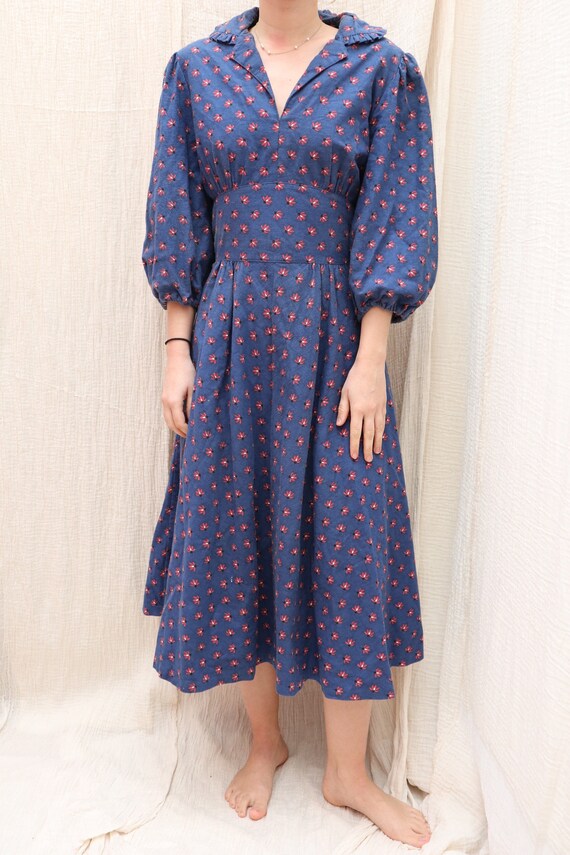 1970's Vintage floral cotton midi dress with bisho