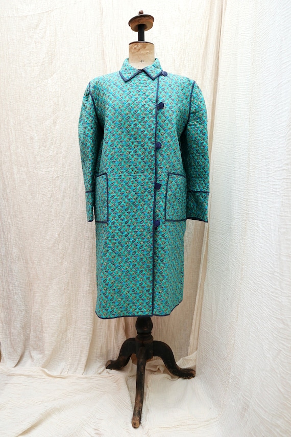 1970's Vintage cotton quilted coat with paisley pr