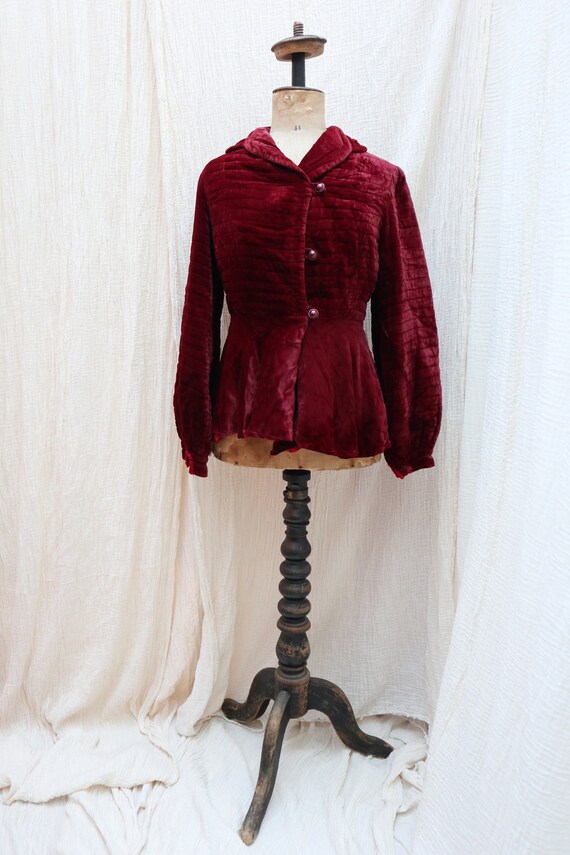 Vintage velvet fitted blazer jacket with subtle ba
