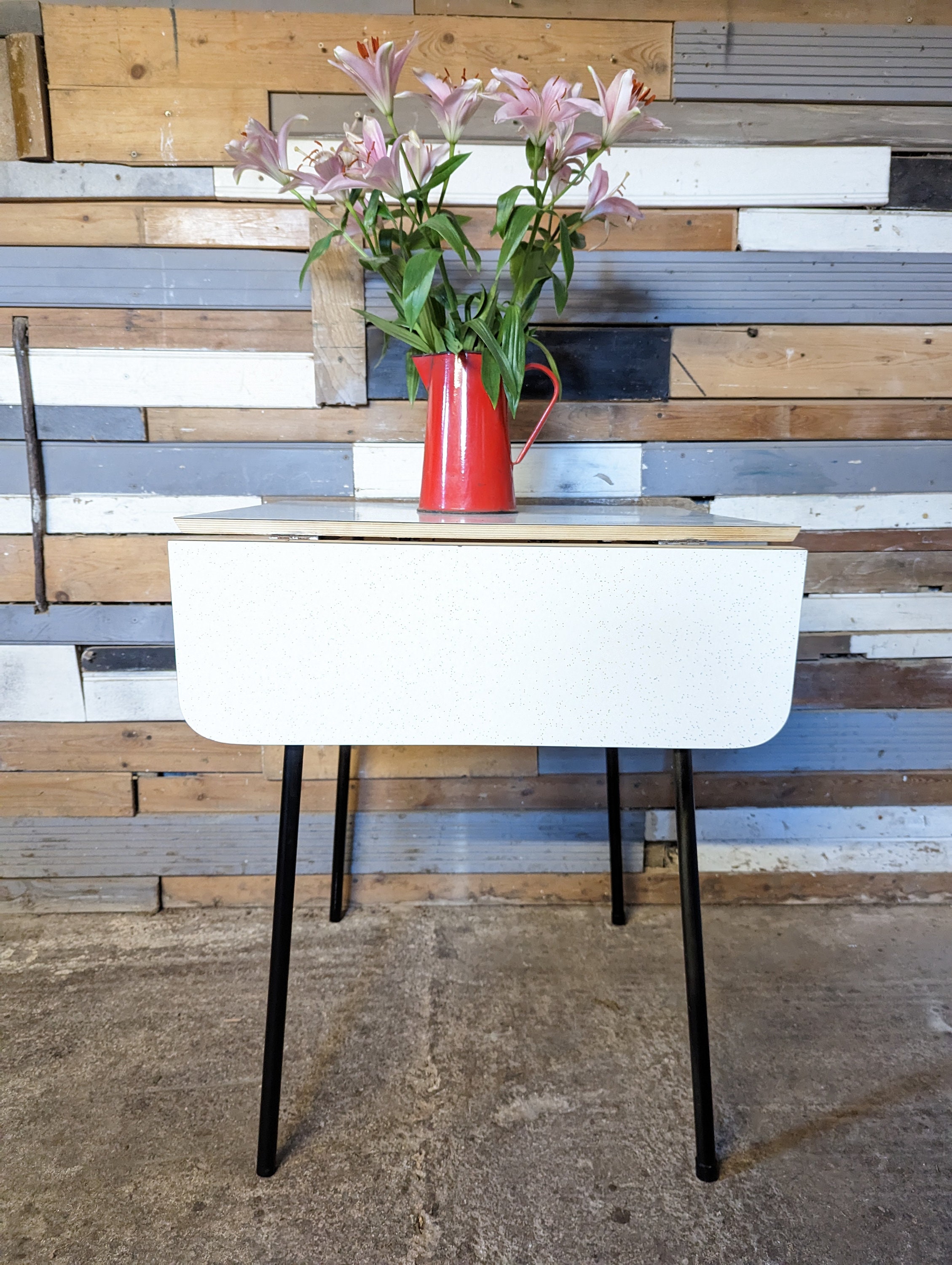 Formica drop leaf kitchen table deals