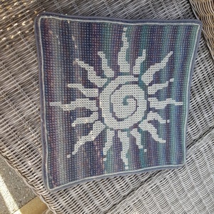 Cushion Cover Sun Crochet pattern