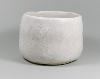 Chawan with white glaze // Matcha bowl // Tea bowl // 茶碗