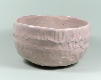 Chawan with pink glaze // Matcha bowl // Tea bowl // 茶碗