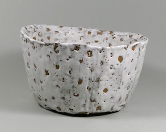 Chawan with white glaze // Matcha bowl // Tea bowl // 茶碗