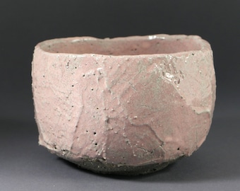 Chawan with pink glaze // Matcha bowl // Tea bowl // 茶碗