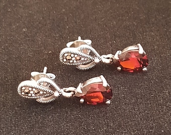 Sterling silver and zircon stud earrings
