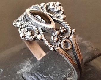 925 silver and jet stone ring