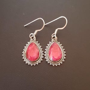 Pendientes de rubi rojo y plata 925