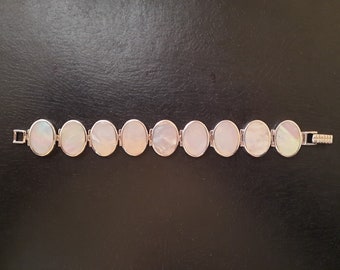 Mother of pearl and 925 silver bracelet