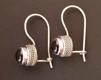 Vintage Onyx and Sterling Silver Earrings Made in Indonesia