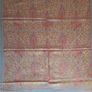 Estola de cashemere bordada hecha en India